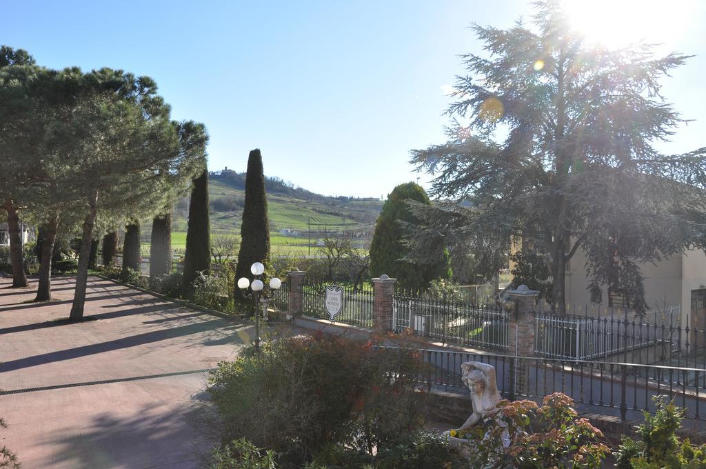 Agriturismo Corte Montini Villa Santa Giuletta Exterior foto